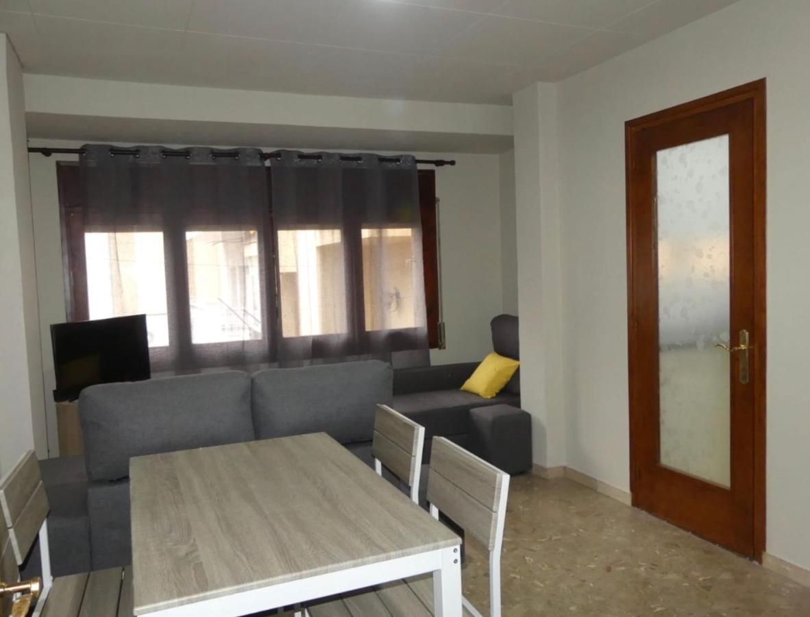 Apartament Encantador Al Centre De Vic Aptgarbi エクステリア 写真
